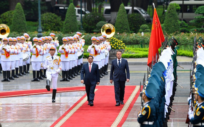 Chùm ảnh: Thủ tướng Phạm Minh Chính đón, hội đàm với Thủ tướng Luxembourg