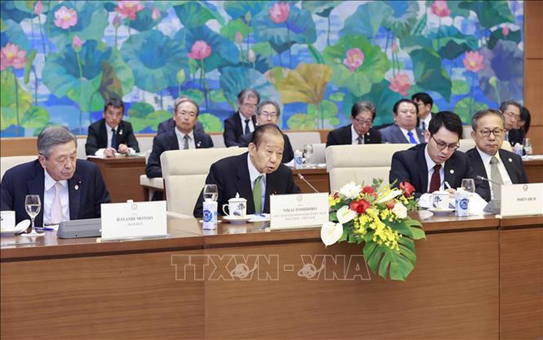 Chủ tịch Quốc hội tiếp Chủ tịch Liên minh Nghị sĩ hữu nghị Nhật Bản - Việt Nam - Ảnh 2.