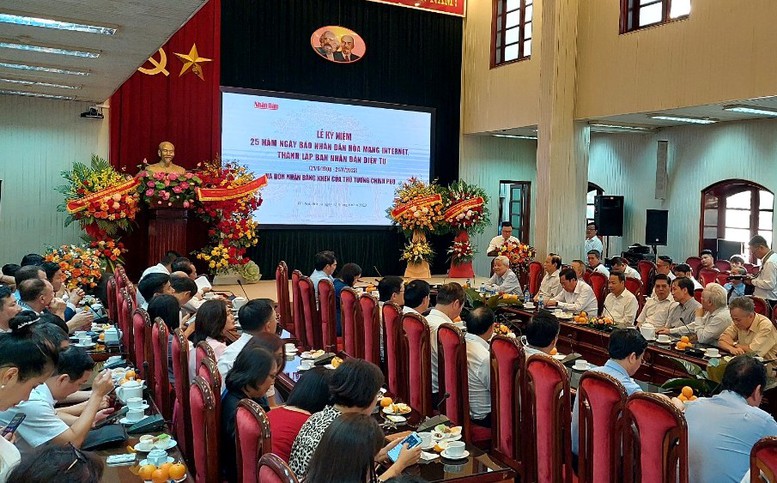 Kỷ niệm 25 năm ngày Báo Nhân Dân hòa mạng internet - Ảnh 1.
