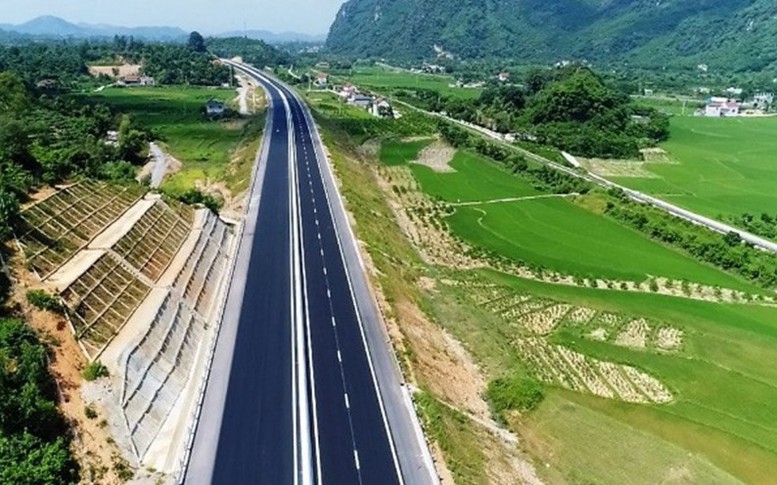 Đầu tư cao tốc Hòa Bình - Mộc Châu giai đoạn 1 quy mô 2 làn xe