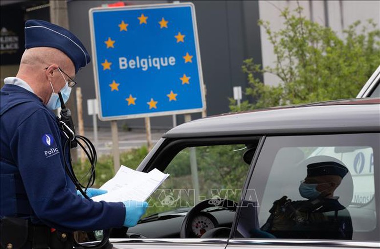 EU tiến tới số hóa thủ tục xin và cấp thị thực Schengen - Ảnh 1.