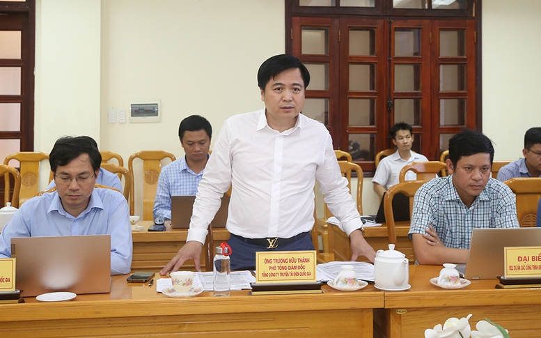 EVNNPT làm việc với tỉnh Hà Tĩnh về dự án truyền tải điện cho miền Bắc