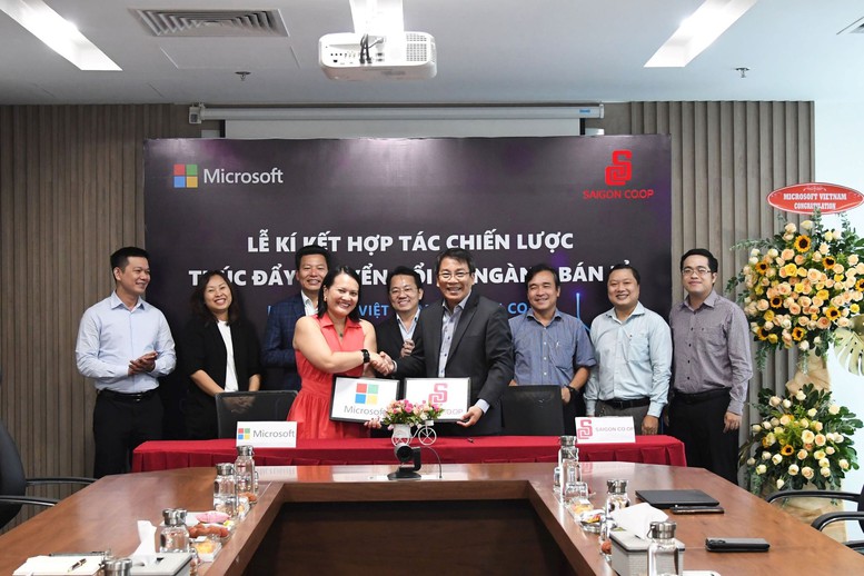 Saigon Co.op và Microsoft ký thỏa thuận hợp tác thúc đẩy chuyển đổi số và phát triển bền vững - Ảnh 1.