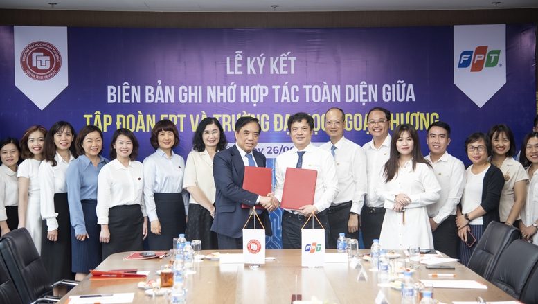 FPT ký kết thỏa thuận hợp tác với Đại học Ngoại thương - Ảnh 1.