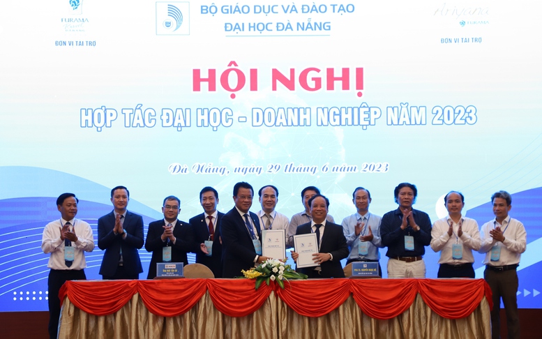 Đại học Đà Nẵng hợp tác với doanh nghiệp đào tạo nhân lực chất lượng cao