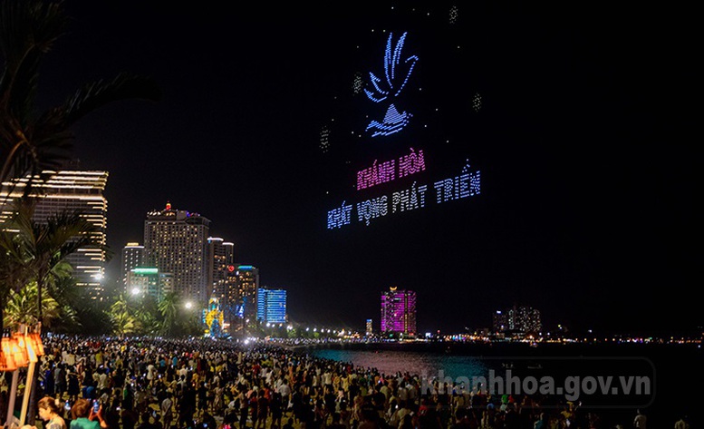 Khánh Hòa dự kiến tổ chức Lễ hội Ánh sáng quốc tế vào năm 2024 - Ảnh 1.