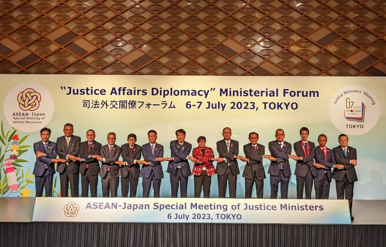 Cơ chế hợp tác tư pháp đầu tiên giữa ASEAN + Nhật + Khối G7 - Ảnh 1.