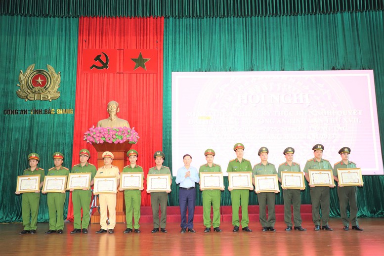 Công an Bắc Giang: Đánh đúng, đánh trúng để bảo đảm an ninh trật tự, trấn áp tội phạm - Ảnh 2.