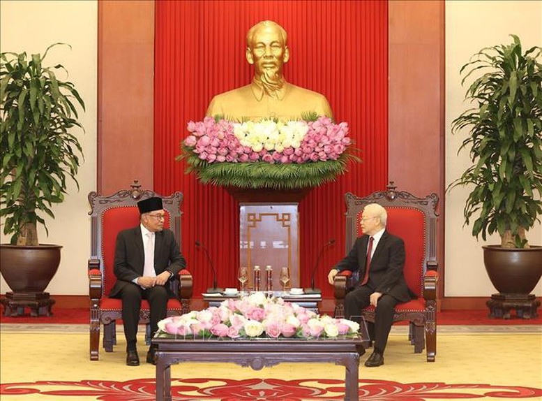 Tổng Bí thư Nguyễn Phú Trọng tiếp Thủ tướng Liên bang Malaysia - Ảnh 2.