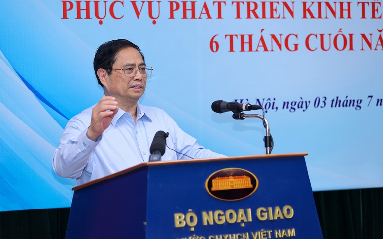 Thủ tướng: Ngoại giao kinh tế cần tranh thủ mọi cơ hội để thúc đẩy các động lực tăng trưởng