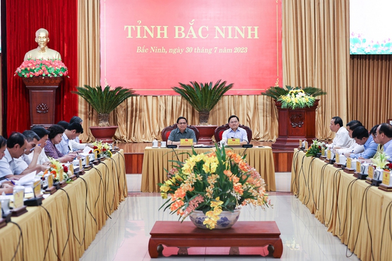 Thủ tướng Phạm Minh Chính làm việc tại tỉnh Bắc Ninh  - Ảnh 1.