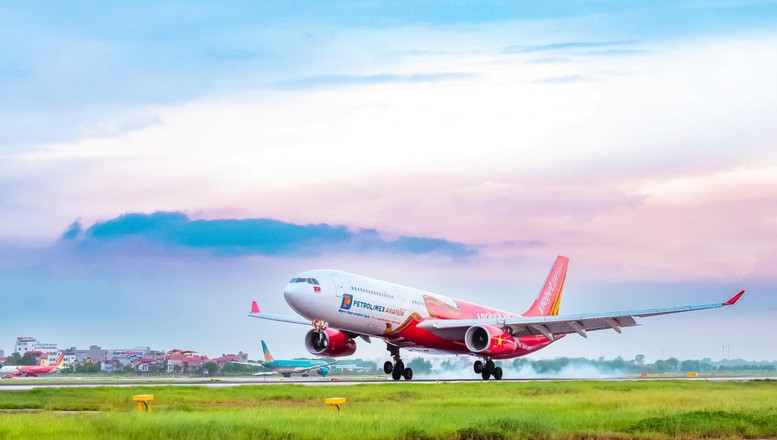 Vietjet giảm giá vé máy bay lên đến 77% - Ảnh 1.