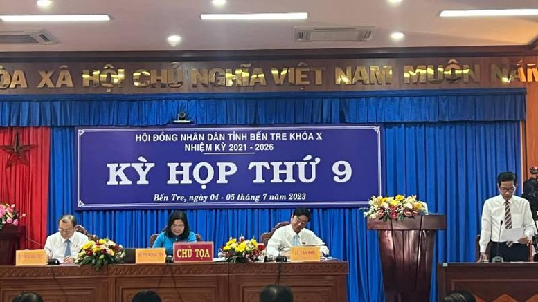 Bến Tre thông qua 27 nghị quyết quan trọng phát triển kinh tế-xã hội - Ảnh 1.