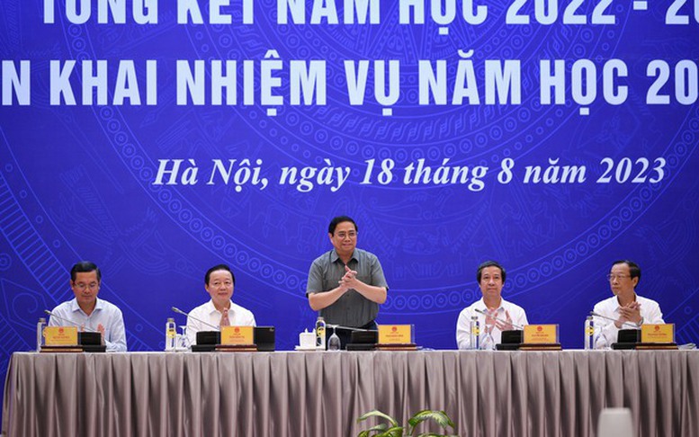 Thủ tướng Chính phủ dự Hội nghị trực tuyến tổng kết năm học 2022-2023 và chuẩn bị năm học mới 2023-2024