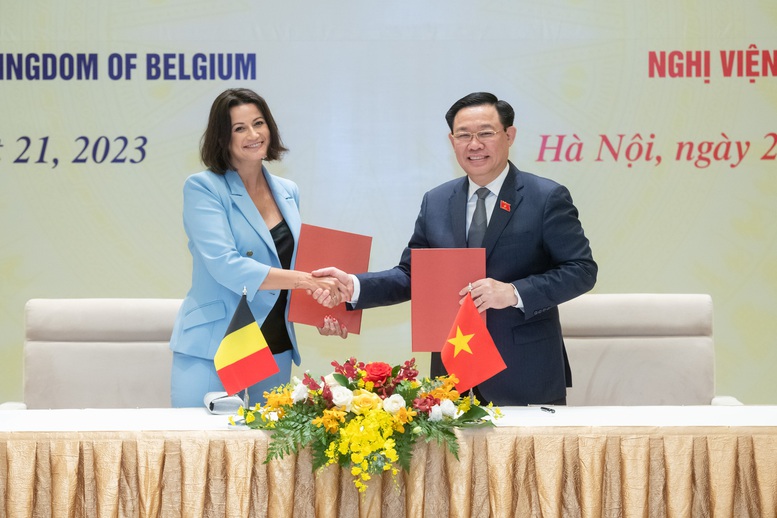 Chủ tịch Quốc hội đón, hội đàm với Chủ tịch Thượng viện Vương quốc Bỉ - Ảnh 5.