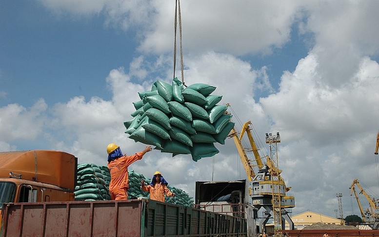 Ngăn chặn hành vi đầu cơ mặt hàng gạo