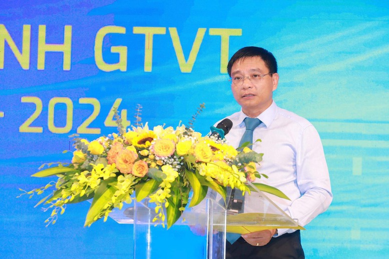 Tôn vinh nhiều tác phẩm báo chí viết về ngành GTVT - Ảnh 1.