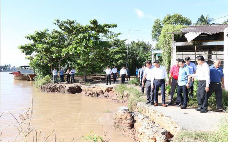 Bến Tre: Khẩn trương triển khai tốt các dự án phòng, chống sạt lở bờ sông, bờ biển