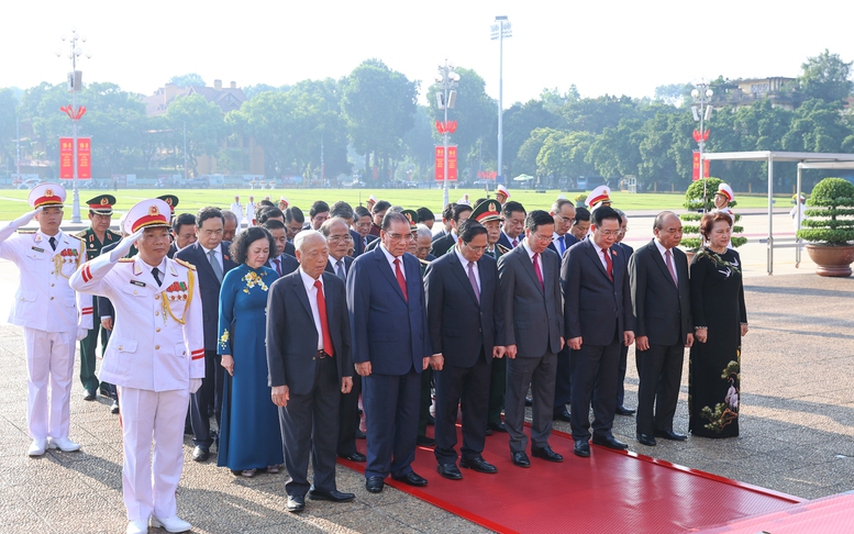 Lãnh đạo Đảng, Nhà nước vào Lăng viếng Chủ tịch Hồ Chí Minh nhân dịp Quốc khánh