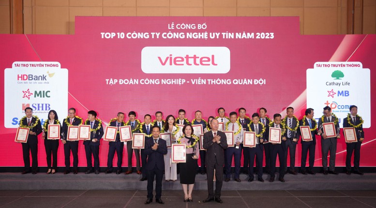 6 năm liên tiếp Viettel được vinh danh là công ty công nghệ thông tin - viễn thông uy tín nhất Việt Nam- Ảnh 1.
