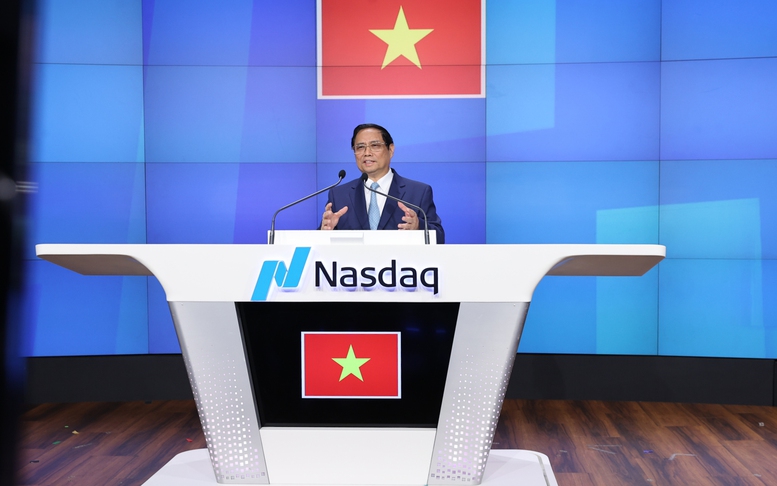 Thủ tướng rung chuông tại Sàn chứng khoán NASDAQ, kêu gọi các nhà đầu tư Hoa Kỳ đến Việt Nam