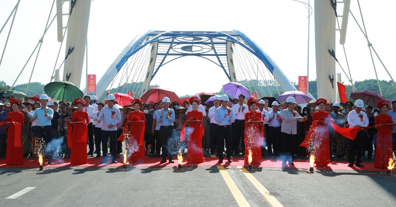 Yên Bái sẽ nhanh chóng phát triển 'Xanh - Hài hòa - Bản sắc và Hạnh phúc' - Ảnh 5.