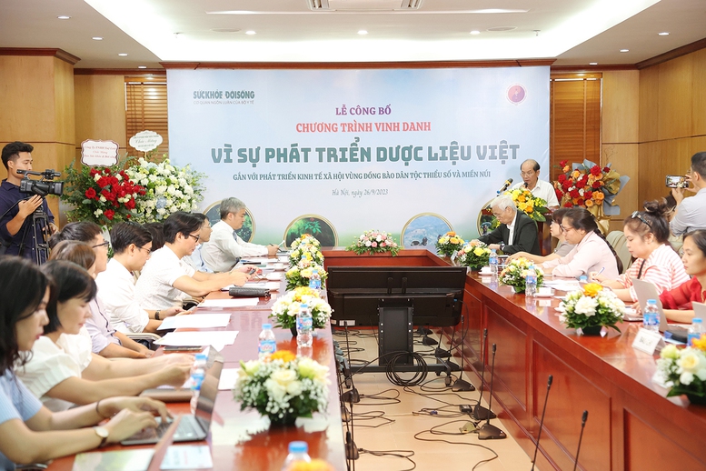 Công bố chương trình vinh danh Vì sự phát triển dược liệu Việt - Ảnh 1.