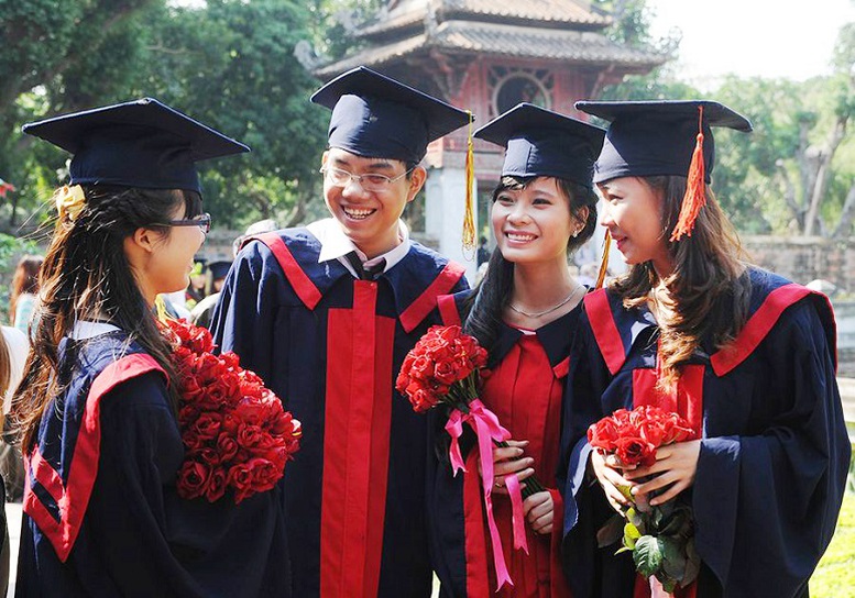 Sự 'đổi ngôi' về quy mô đào tạo giữa bậc đại học và sau đại học - Ảnh 1.
