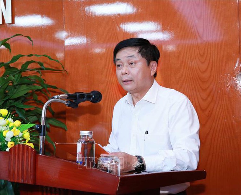 Đổi mới, chuẩn hóa chương trình đào tạo báo chí truyền thông, xuất bản - Ảnh 2.