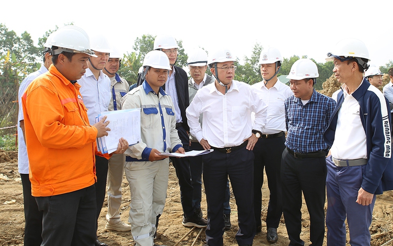 Động viên các đơn vị thi công xuyên Tết dự án đường dây 500kV mạch 3