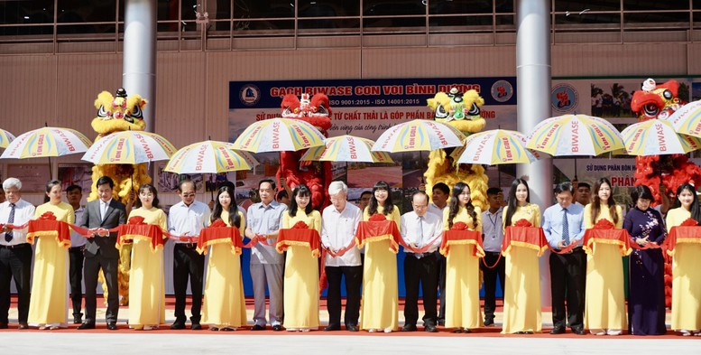 Bình Dương: Khánh thành nhà máy đốt rác tái tạo điện 5MW- Ảnh 1.