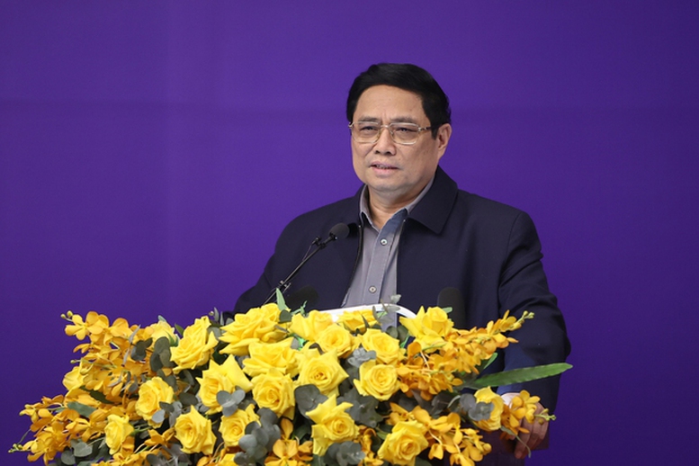 Thủ tướng làm việc với Tập đoàn Điện lực Việt Nam- Ảnh 1.