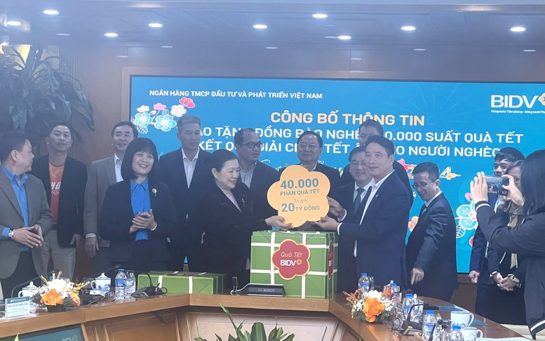 BIDV dành 20 tỷ đồng tặng quà Tết cho đồng bào nghèo Xuân Giáp Thìn 2024- Ảnh 1.