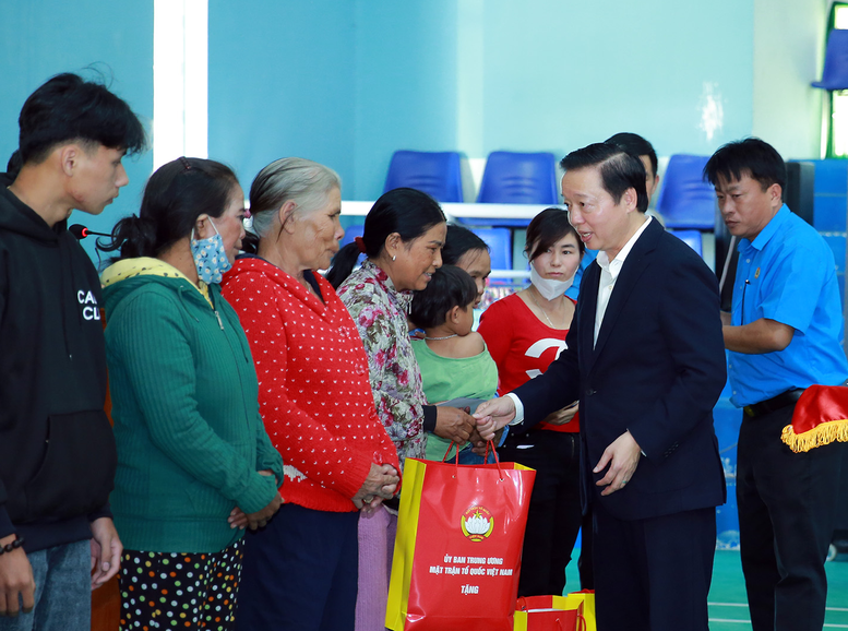 Hỗ trợ thiết thực cho đối tượng chính sách, khó khăn, yếu thế đón Tết 'sum vầy, đầm ấm, đủ đầy'- Ảnh 2.