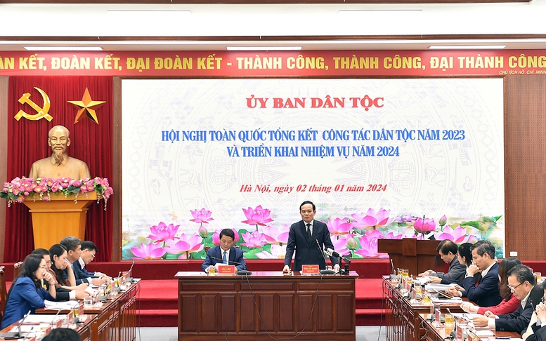 Xây dựng đề án phát triển hệ thống các trường cho con em dân tộc thiểu số