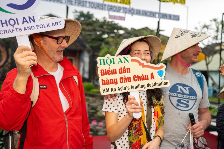 Du lịch miền Trung khởi sắc những ngày đầu năm- Ảnh 3.