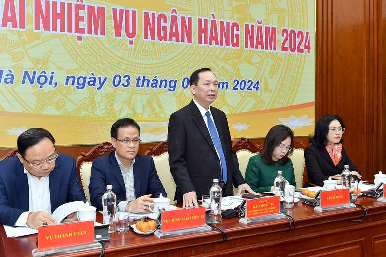 Năm 2024: NHNN kỳ vọng nền kinh tế hấp thụ 2 triệu tỷ đồng vốn tín dụng- Ảnh 1.