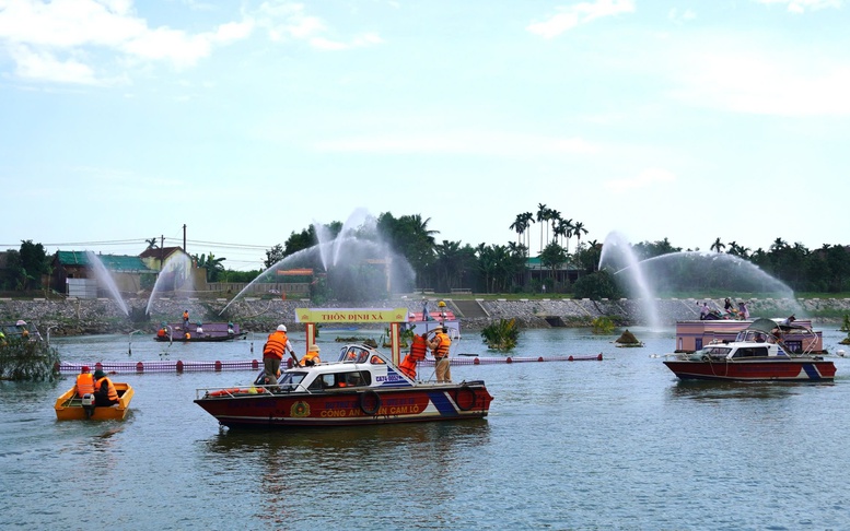 Quảng Trị: Hơn 800 người tham gia diễn tập ứng phó với mưa bão lớn