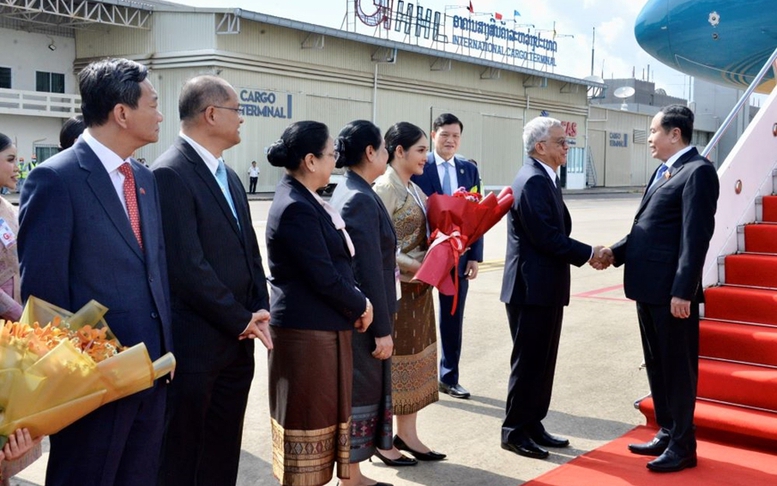 Chủ tịch Quốc hội Trần Thanh Mẫn bắt đầu thăm chính thức Lào