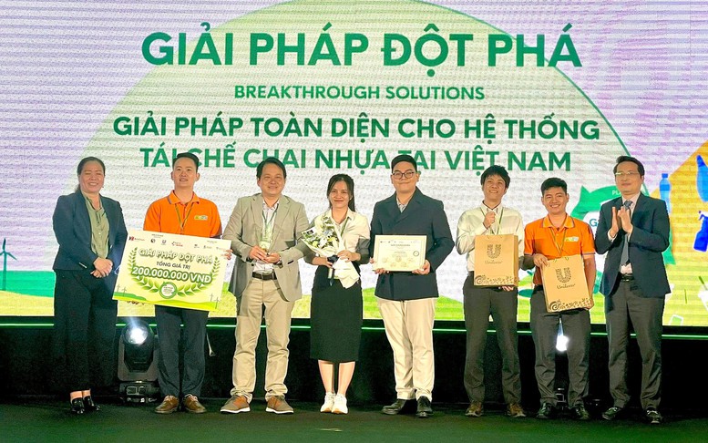 Tìm giải pháp đột phá chống ô nhiễm nhựa