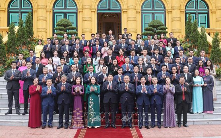 Chủ tịch nước Lương Cường gặp mặt tập thể cán bộ Văn phòng Chủ tịch nước