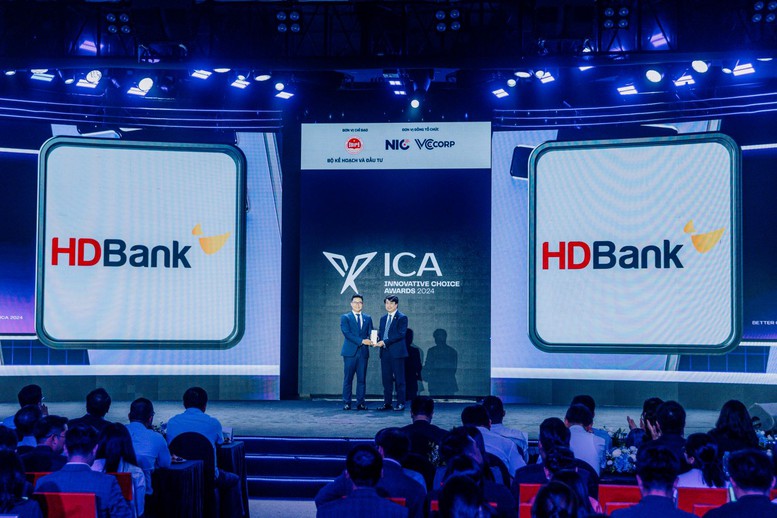 HDBank được vinh danh 'Ngân hàng xanh của năm' tại Better Choice Awards 2024- Ảnh 2.