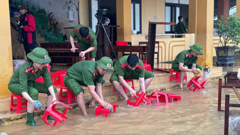 Quảng Bình: Mưa lũ gây thiệt hại ban đầu khoảng 500 tỷ đồng- Ảnh 1.