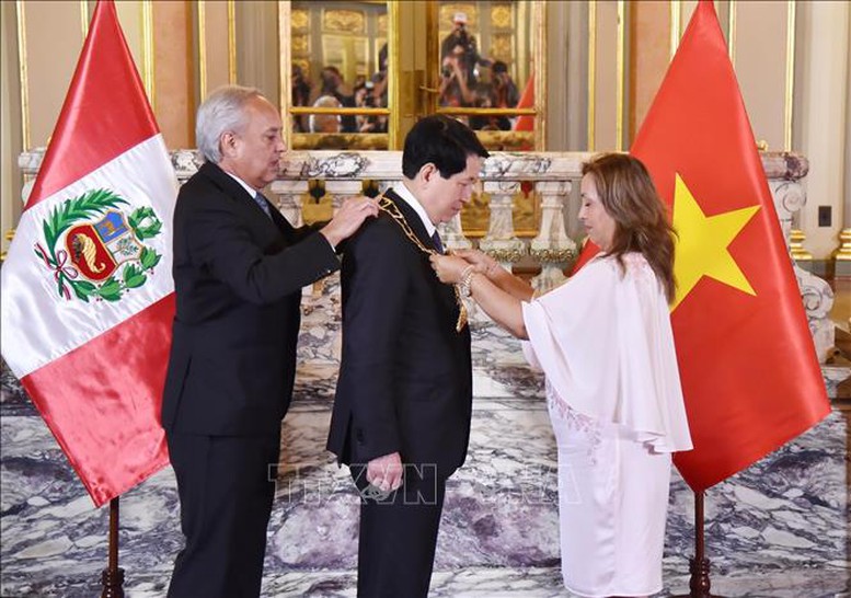 Tổng thống Peru trao tặng Huân chương 'Mặt trời Peru' cho Chủ tịch nước Lương Cường- Ảnh 1.