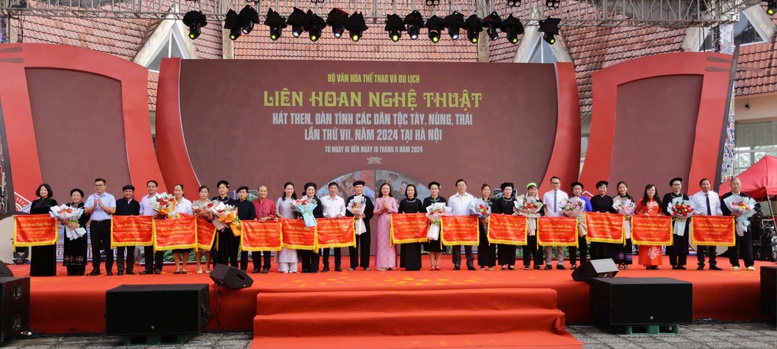 Khai mạc Liên hoan nghệ thuật hát Then, đàn Tính lần thứ VII- Ảnh 1.