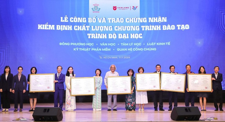 6 chương trình đào tạo của Trường Đại học Văn Lang nhận kiểm định chất lượng- Ảnh 2.