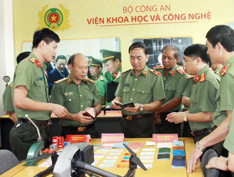 Tạo hành lang pháp lý để quản lý hoạt động thông tin khoa học và công nghệ Công an nhân dân- Ảnh 1.