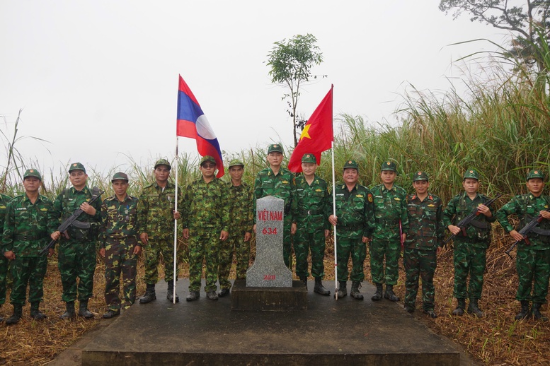 Tuần tra song phương biên giới Việt Nam-Lào- Ảnh 2.