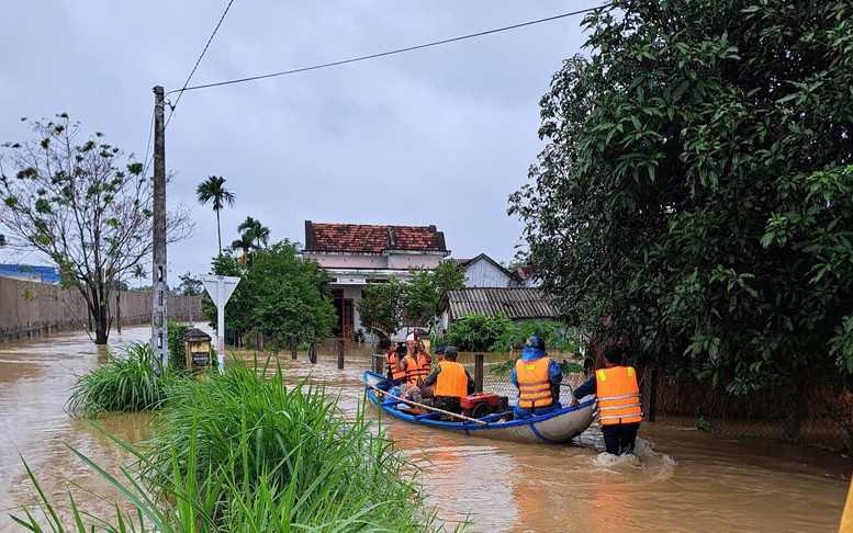 Quảng Ngãi khẩn trương ứng phó với mưa lũ, sạt lở