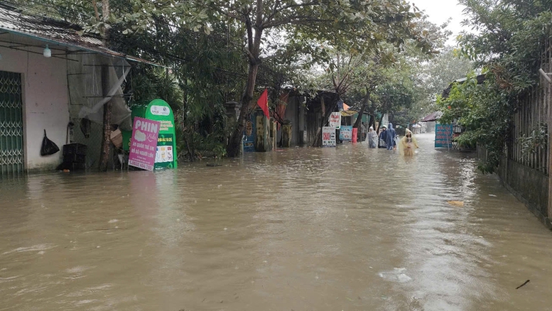 Thông cáo báo chí Công điện của Thủ tướng Chính phủ về việc chủ động ứng phó, khắc phục nhanh hậu quả mưa lũ ở Trung Bộ- Ảnh 1.